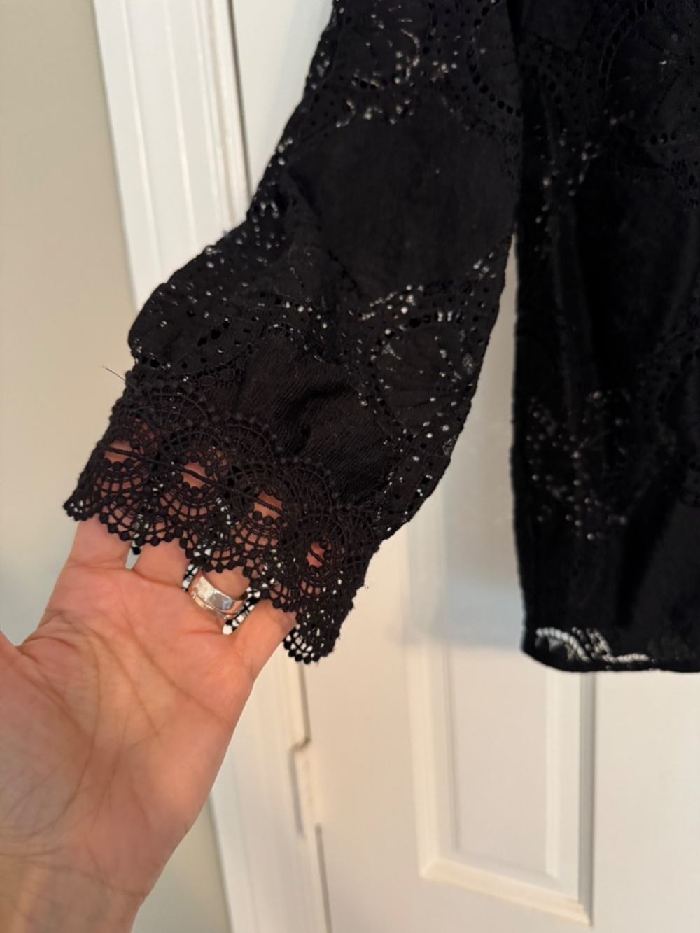 Sézane Bianca Top - Black Eyelet Lace Like New - Picture 5 of 7